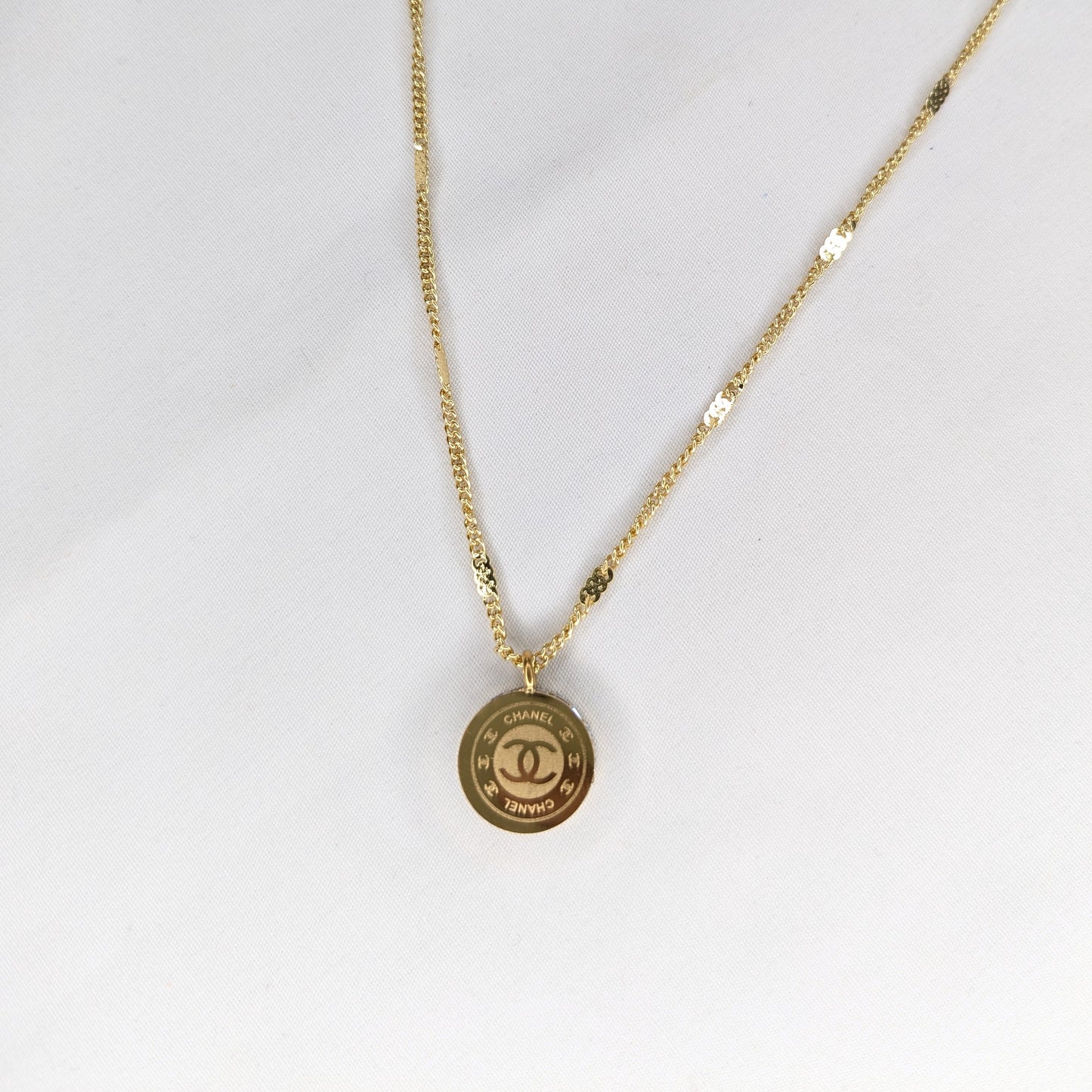Luxury Round Chanel Pendant Necklace – Designer Inspired