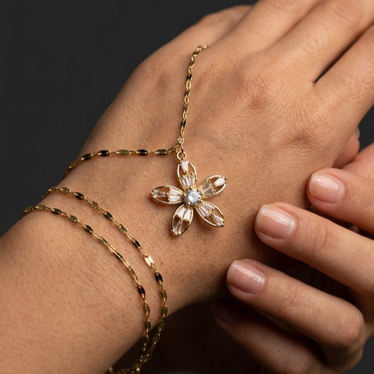 Elegant Star Flower Pendant Necklace – Korean Style Necklace